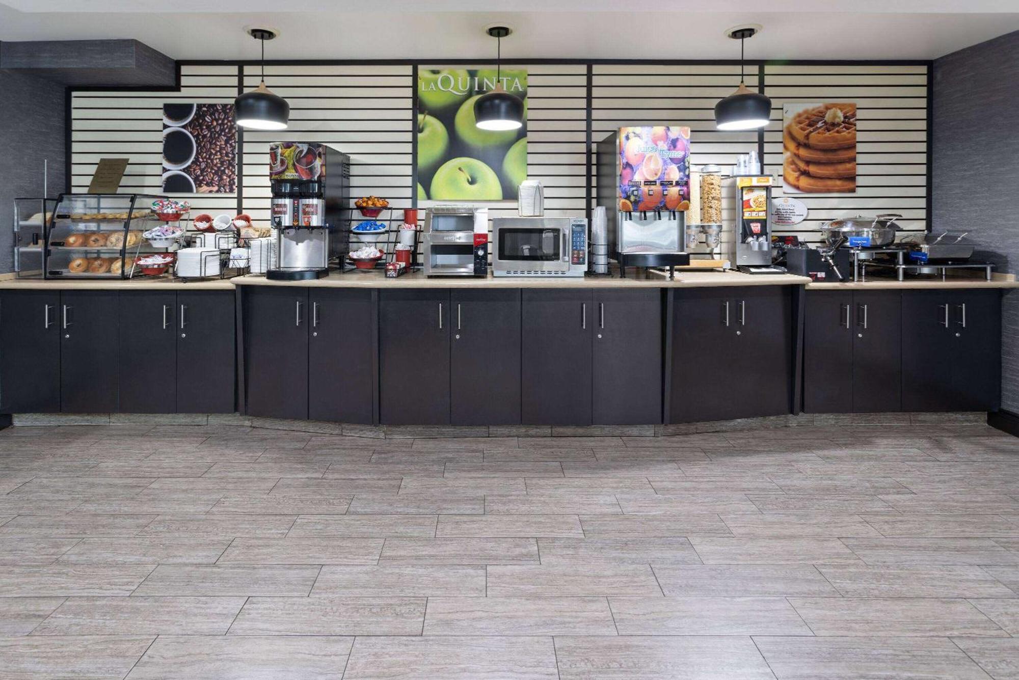 La Quinta Inn By Wyndham Buffalo Airport Williamsville Εξωτερικό φωτογραφία