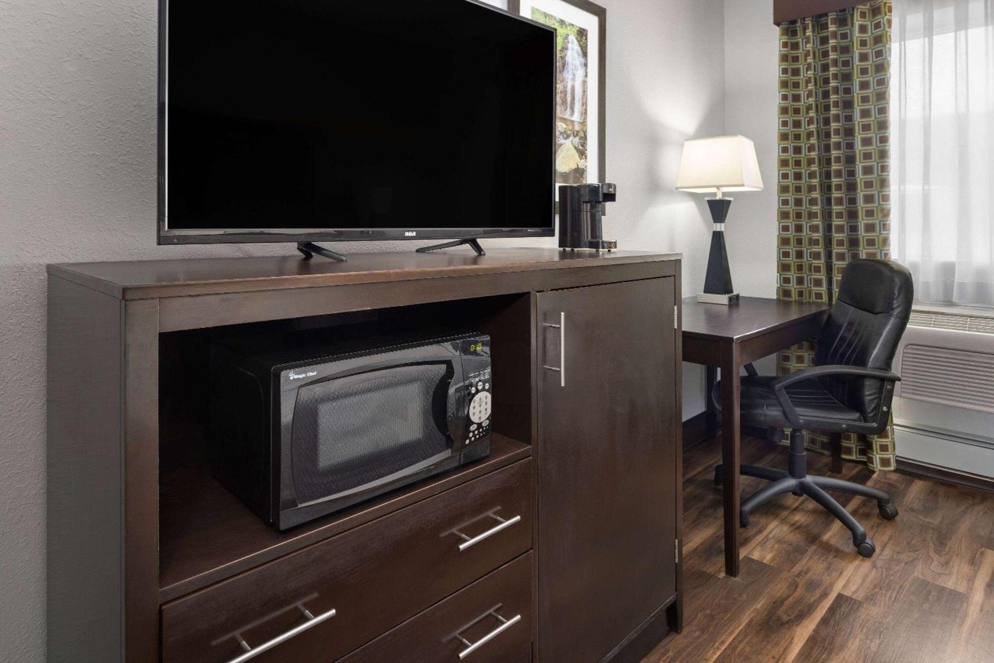 La Quinta Inn By Wyndham Buffalo Airport Williamsville Εξωτερικό φωτογραφία