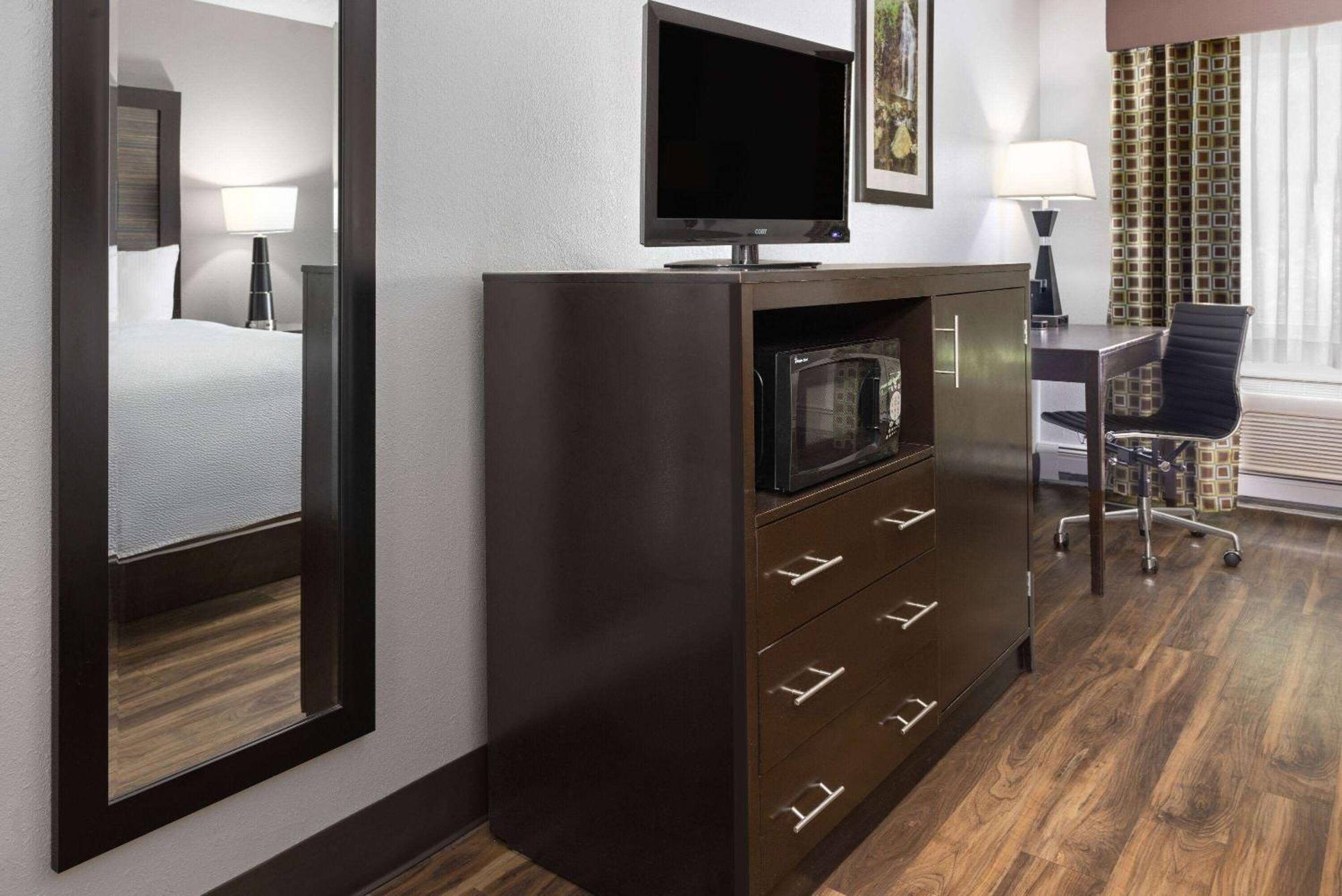 La Quinta Inn By Wyndham Buffalo Airport Williamsville Εξωτερικό φωτογραφία